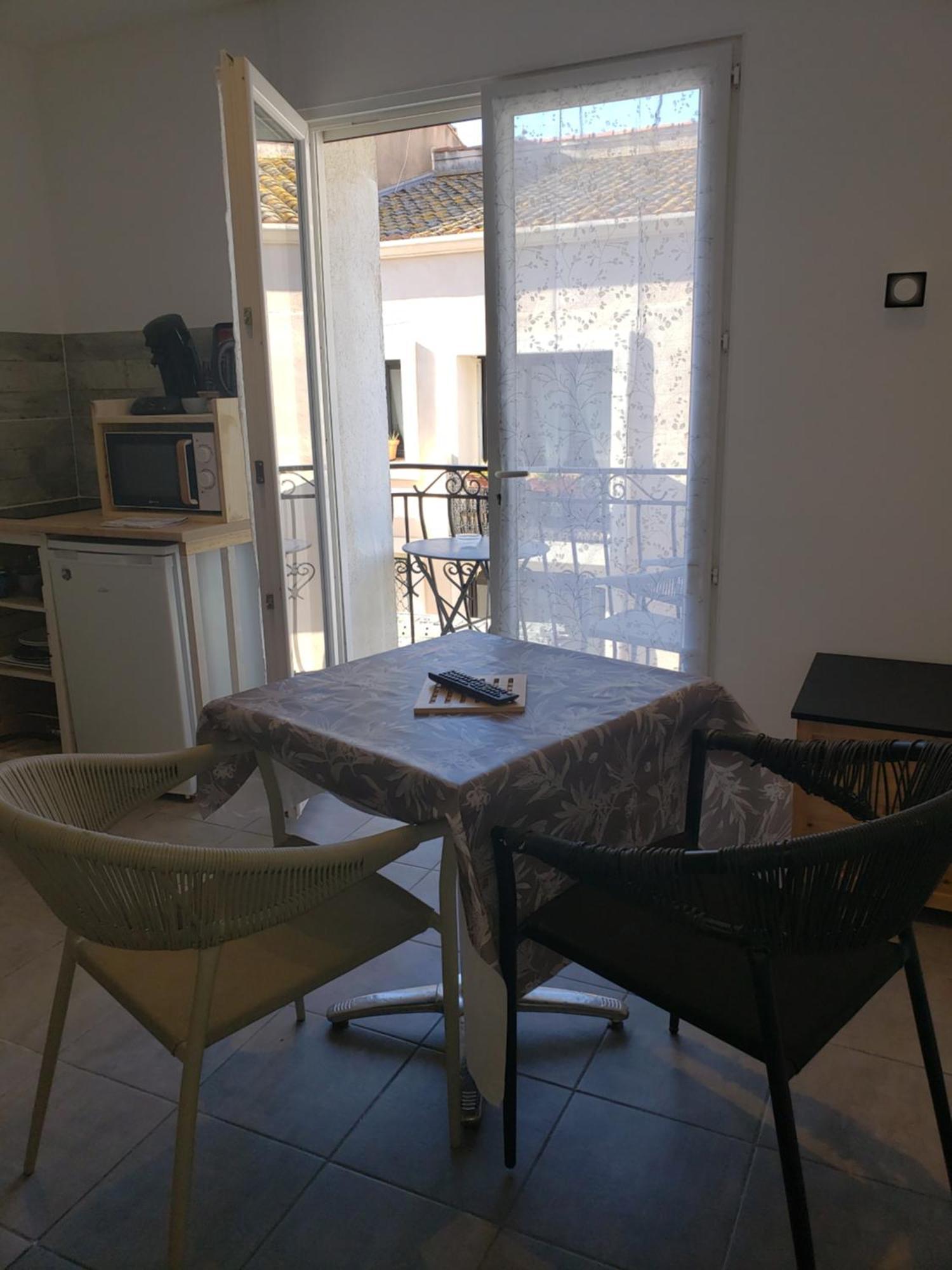 Locmeze Apartment Bagian luar foto